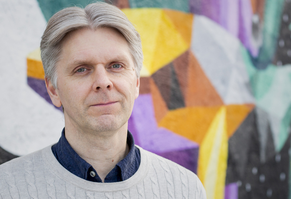 Porträttbild av Johan Waller.